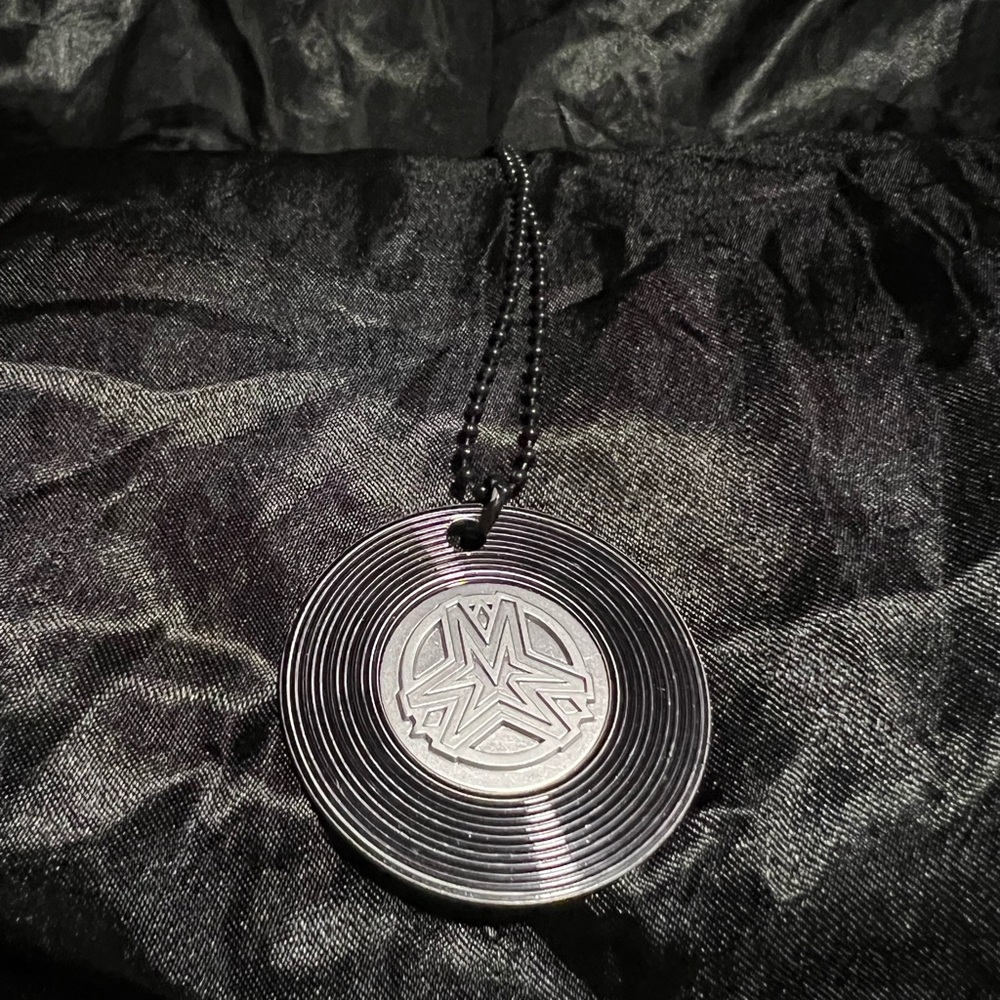 Black Goth Skull Circular Pendant Necklace